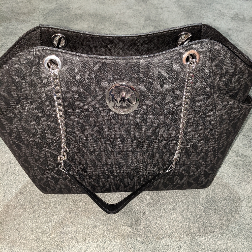 MK purse